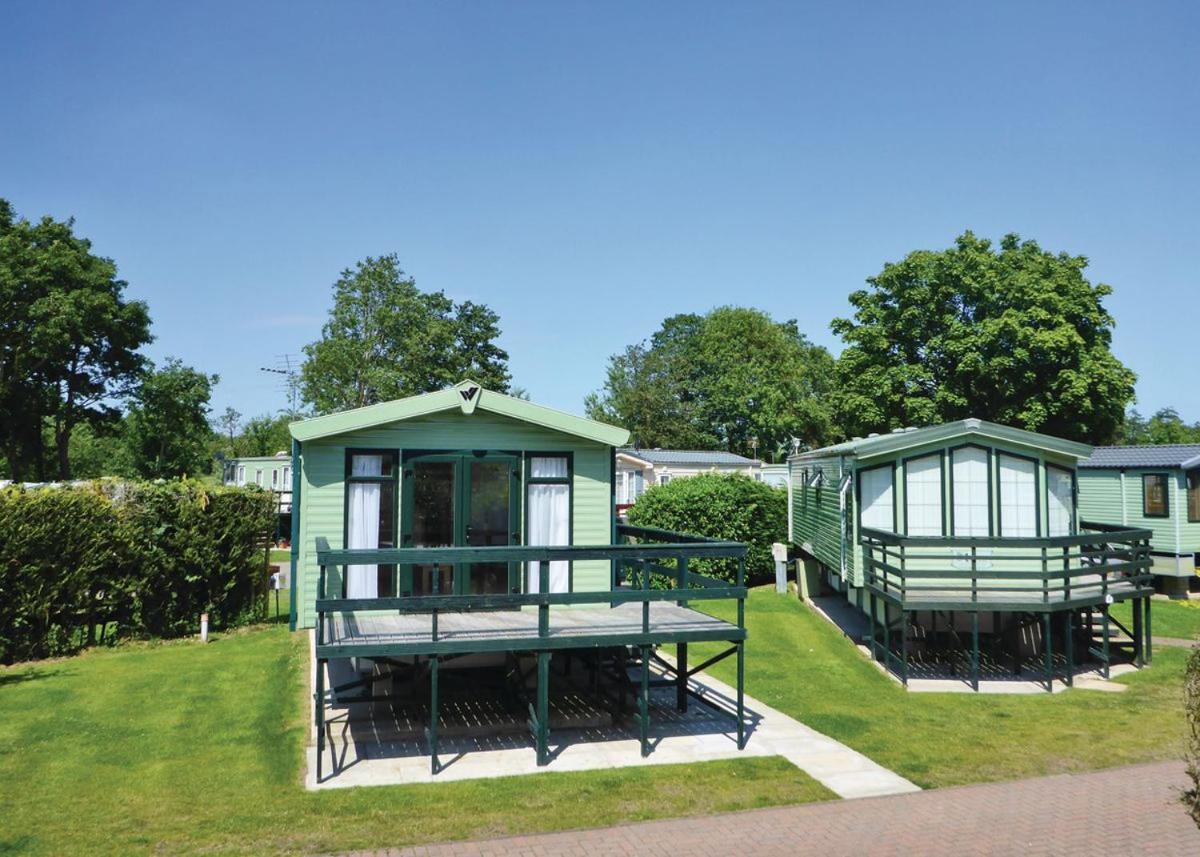 Weir Country Park Hotel Holtby Buitenkant foto